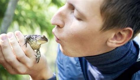 are frogs similar to humans